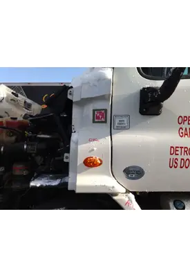 FREIGHTLINER CASCADIA 113 COWL