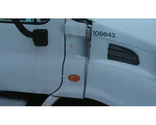 FREIGHTLINER CASCADIA 113 COWL