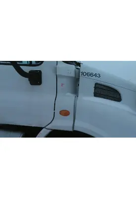 FREIGHTLINER CASCADIA 113 COWL