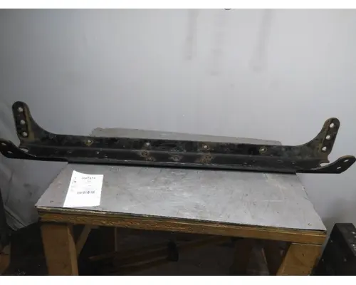 FREIGHTLINER CASCADIA 113 CROSSMEMBER