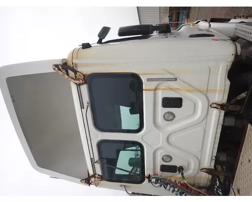 FREIGHTLINER CASCADIA 113 Cab