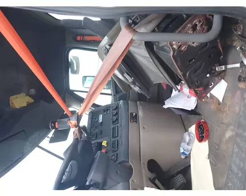 FREIGHTLINER CASCADIA 113 Cab