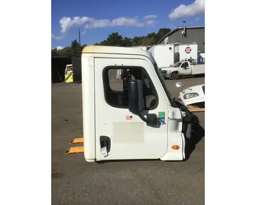 FREIGHTLINER CASCADIA 113 Cab