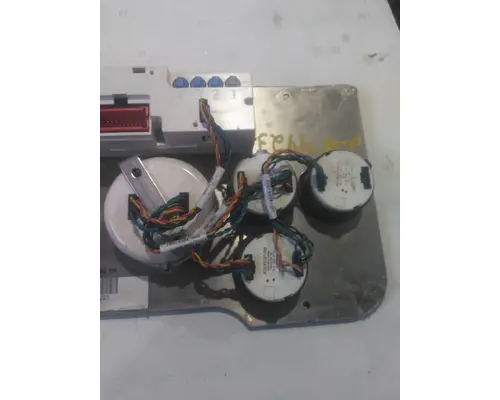 FREIGHTLINER CASCADIA 113 DASH PANEL