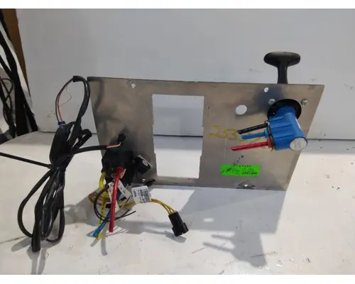 FREIGHTLINER CASCADIA 113 DASH PANEL