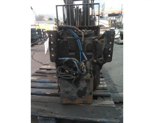 FREIGHTLINER CASCADIA 113 DEF TANK