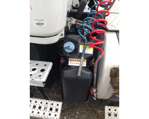 FREIGHTLINER CASCADIA 113 DEF TANK