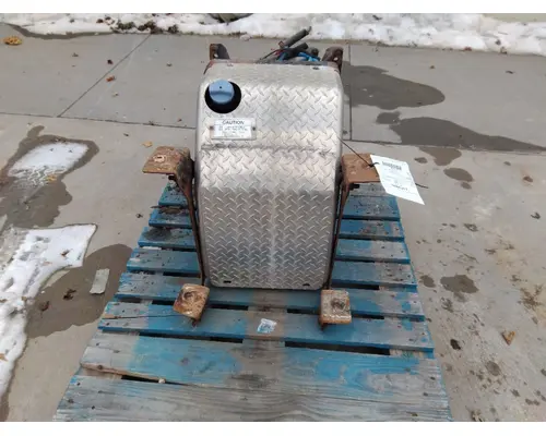 FREIGHTLINER CASCADIA 113 DEF TANK