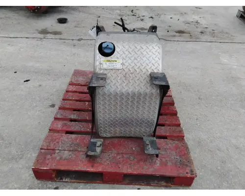 FREIGHTLINER CASCADIA 113 DEF TANK