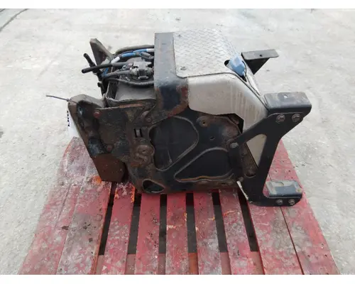 FREIGHTLINER CASCADIA 113 DEF TANK