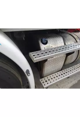 FREIGHTLINER CASCADIA 113 DEF TANK