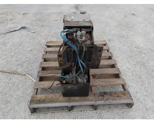 FREIGHTLINER CASCADIA 113 DEF TANK