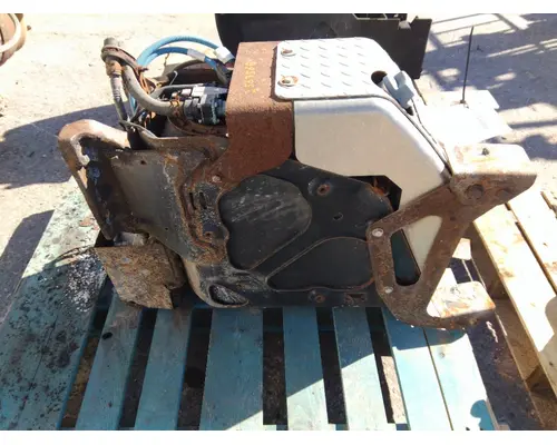 FREIGHTLINER CASCADIA 113 DEF TANK