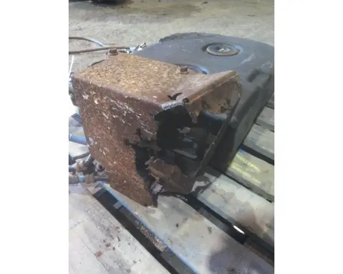 FREIGHTLINER CASCADIA 113 DEF TANK