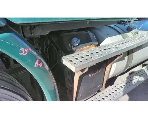 FREIGHTLINER CASCADIA 113 DEF TANK
