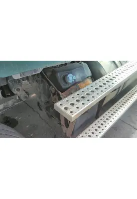 FREIGHTLINER CASCADIA 113 DEF TANK