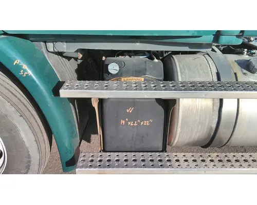 FREIGHTLINER CASCADIA 113 DEF TANK