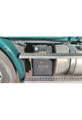 FREIGHTLINER CASCADIA 113 DEF TANK