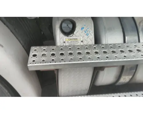 FREIGHTLINER CASCADIA 113 DEF TANK