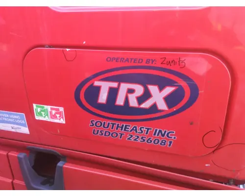 FREIGHTLINER CASCADIA 113 DOOR, COMPARTMENT