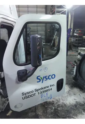 FREIGHTLINER CASCADIA 113 DOOR ASSEMBLY, FRONT