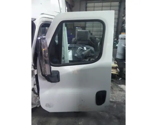 FREIGHTLINER CASCADIA 113 DOOR ASSEMBLY, FRONT