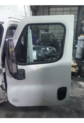 FREIGHTLINER CASCADIA 113 DOOR ASSEMBLY, FRONT