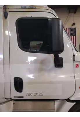 FREIGHTLINER CASCADIA 113 DOOR ASSEMBLY, FRONT