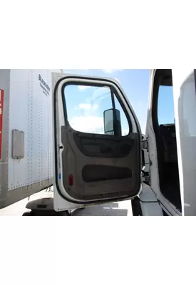 FREIGHTLINER CASCADIA 113 DOOR ASSEMBLY, FRONT