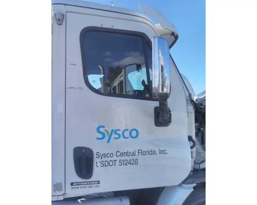 FREIGHTLINER CASCADIA 113 DOOR ASSEMBLY, FRONT