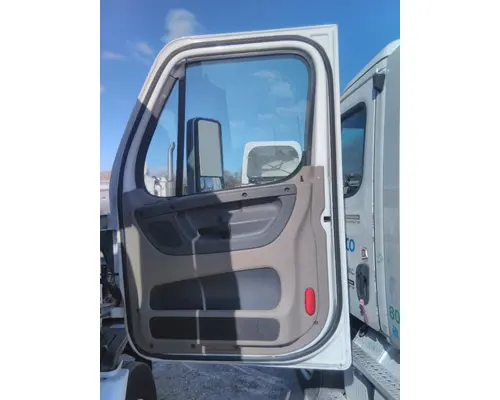 FREIGHTLINER CASCADIA 113 DOOR ASSEMBLY, FRONT