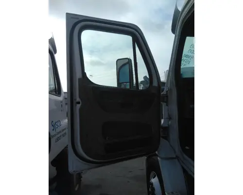 FREIGHTLINER CASCADIA 113 DOOR ASSEMBLY, FRONT