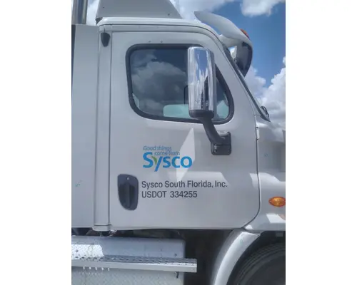 FREIGHTLINER CASCADIA 113 DOOR ASSEMBLY, FRONT