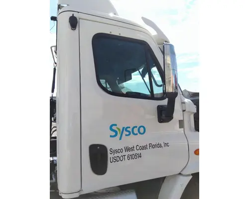 FREIGHTLINER CASCADIA 113 DOOR ASSEMBLY, FRONT