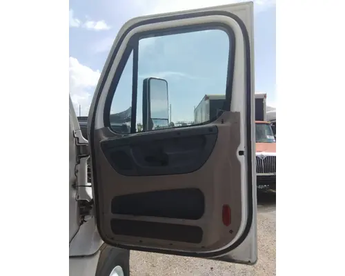 FREIGHTLINER CASCADIA 113 DOOR ASSEMBLY, FRONT