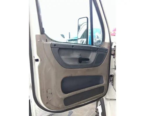 FREIGHTLINER CASCADIA 113 DOOR ASSEMBLY, FRONT