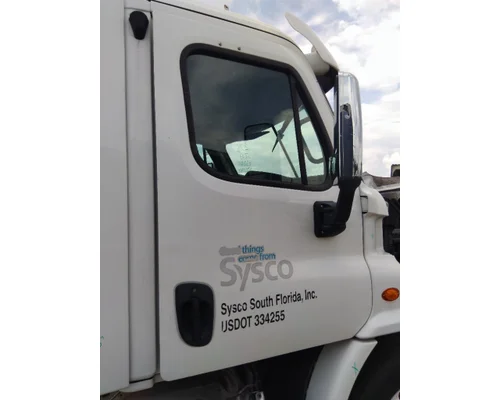 FREIGHTLINER CASCADIA 113 DOOR ASSEMBLY, FRONT
