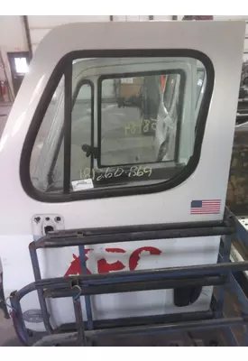 FREIGHTLINER CASCADIA 113 DOOR ASSEMBLY, FRONT