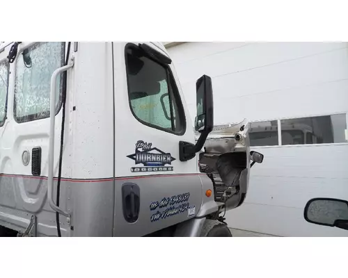 FREIGHTLINER CASCADIA 113 DOOR ASSEMBLY, FRONT