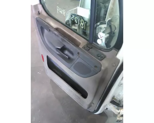 FREIGHTLINER CASCADIA 113 DOOR ASSEMBLY, FRONT