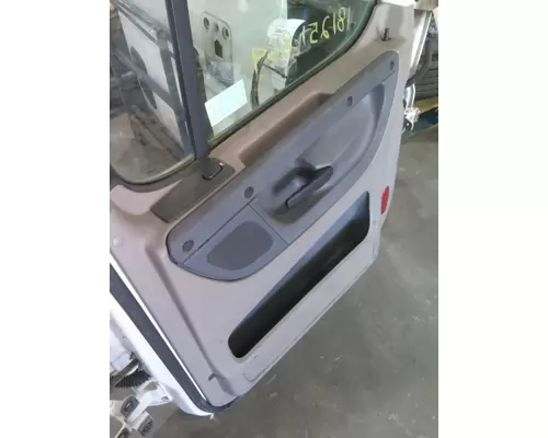 FREIGHTLINER CASCADIA 113 DOOR ASSEMBLY, FRONT