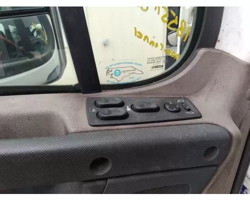 FREIGHTLINER CASCADIA 113 DOOR ASSEMBLY, FRONT