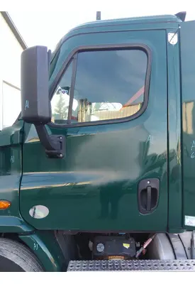 FREIGHTLINER CASCADIA 113 DOOR ASSEMBLY, FRONT