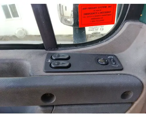 FREIGHTLINER CASCADIA 113 DOOR ASSEMBLY, FRONT