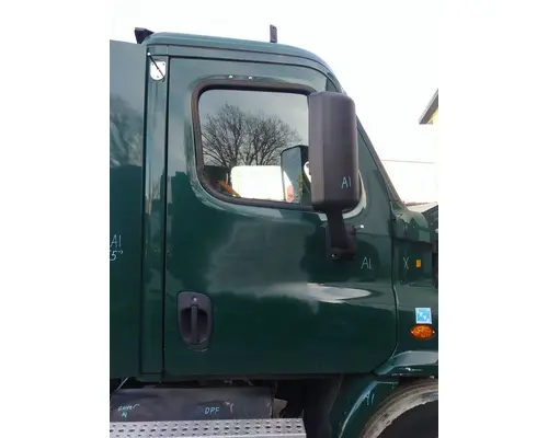 FREIGHTLINER CASCADIA 113 DOOR ASSEMBLY, FRONT