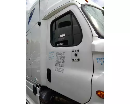 FREIGHTLINER CASCADIA 113 DOOR ASSEMBLY, FRONT