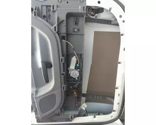 FREIGHTLINER CASCADIA 113 DOOR ASSEMBLY, FRONT