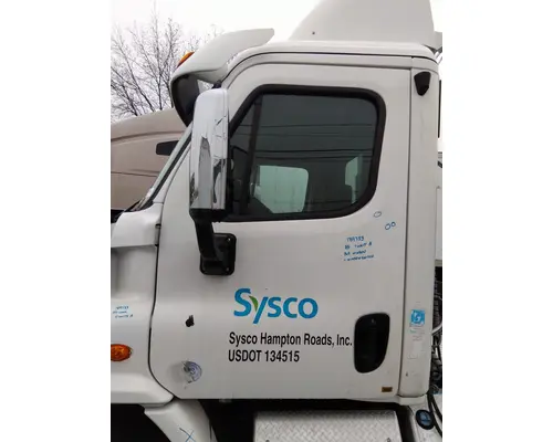 FREIGHTLINER CASCADIA 113 DOOR ASSEMBLY, FRONT