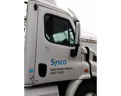 FREIGHTLINER CASCADIA 113 DOOR ASSEMBLY, FRONT