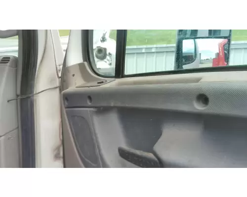 FREIGHTLINER CASCADIA 113 DOOR ASSEMBLY, FRONT